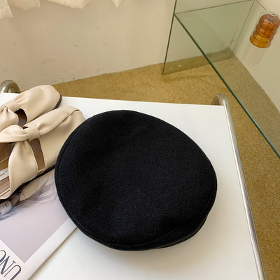 Aktuális női barett típusú sapka - sima modell