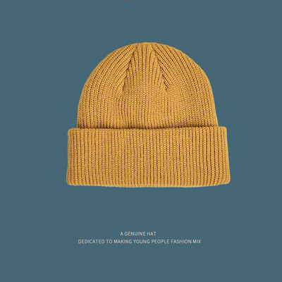 Μονόχρωμο γυναικείο χειμερινό καπέλο