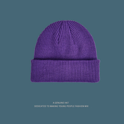 Μονόχρωμο γυναικείο χειμερινό καπέλο