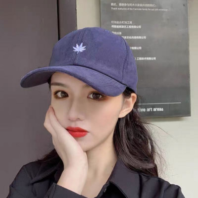 Női sapka napellenzővel többféle modell