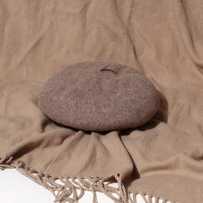 Jelenlegi téli barett típusú sapka