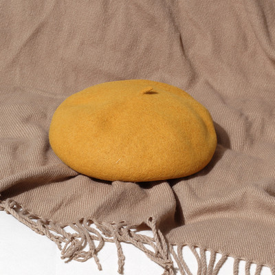 Jelenlegi téli barett típusú sapka