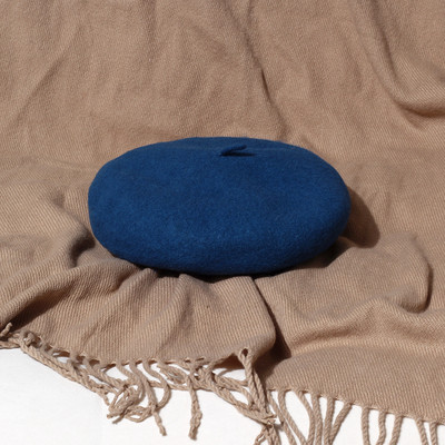 Jelenlegi téli barett típusú sapka