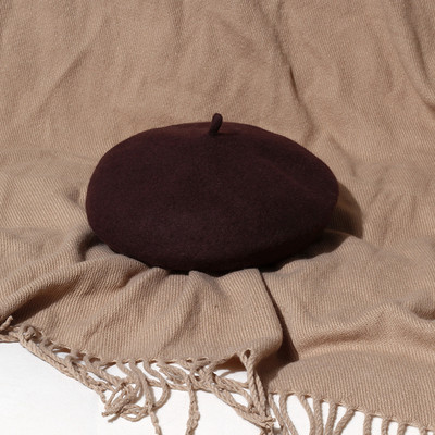 Jelenlegi téli barett típusú sapka