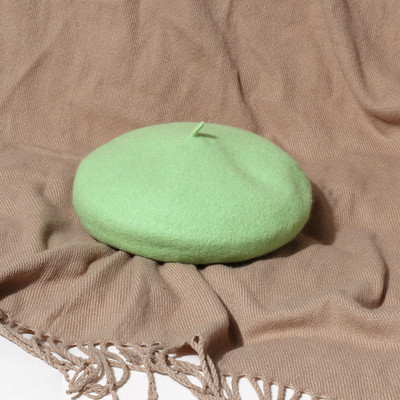 Jelenlegi téli barett típusú sapka