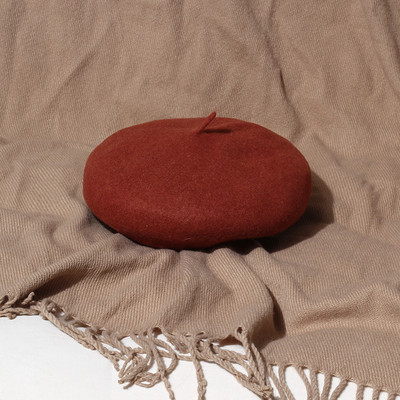 Jelenlegi téli barett típusú sapka