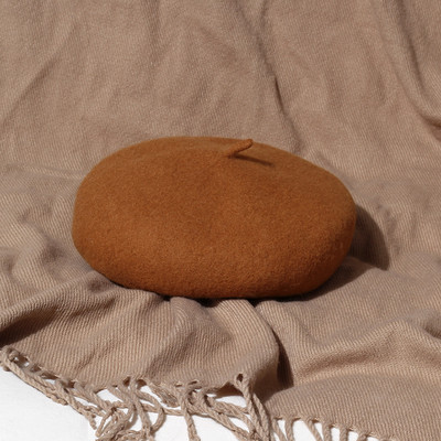 Jelenlegi téli barett típusú sapka