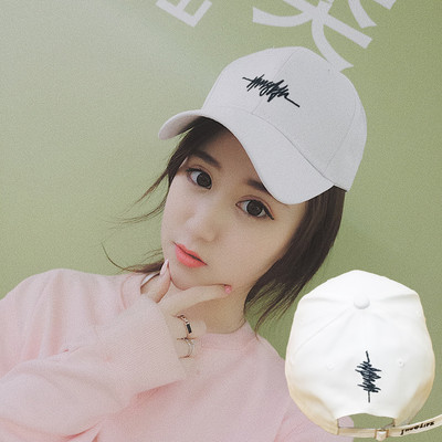 Καθημερινό γυναικείο καπέλο - με γείσο και κέντημα