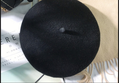 Őszi-téli gyapjú svájcisapka retro stílusban