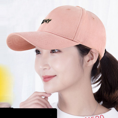 Női sapka napellenzővel és felirattal - több modell