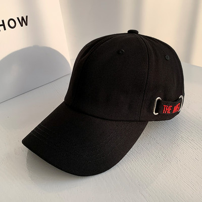 Új modell női sapka - hímzéssel és napellenzővel