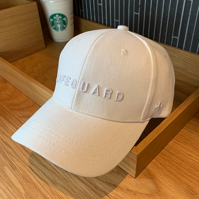 Új modell női sapka - hímzéssel és napellenzővel