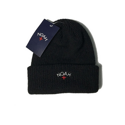 Γυναικείο χειμερινό καπέλο με κέντημα