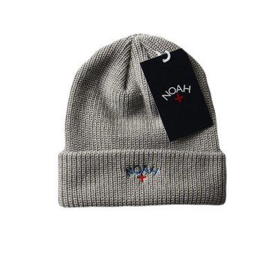 Γυναικείο χειμερινό καπέλο με κέντημα