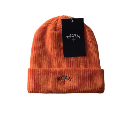 Γυναικείο χειμερινό καπέλο με κέντημα