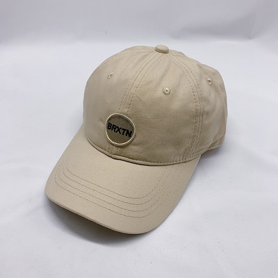 Női alkalmi sapka hímzéssel