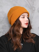 Női téli sapka - egyszínű