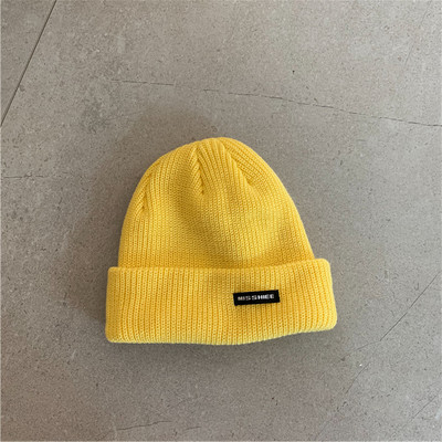 Πλεκτό καθημερινό καπέλο με έμβλημα