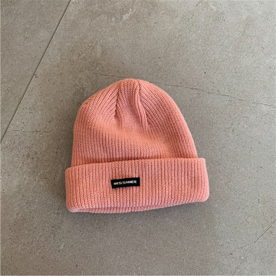 Πλεκτό καθημερινό καπέλο με έμβλημα