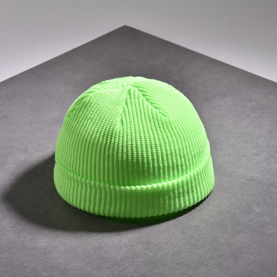 Kötött női téli sapka