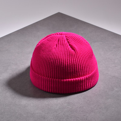 Kötött női téli sapka