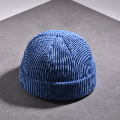 Kötött női téli sapka