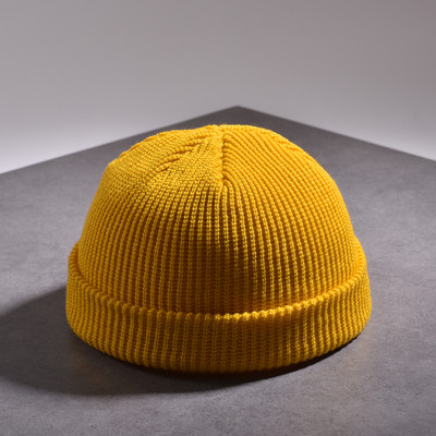 Kötött női téli sapka