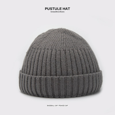 Női kötött gyapjú sapka