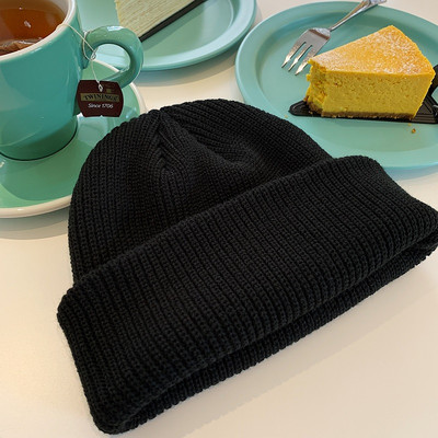 Kötött női alkalmi sapka