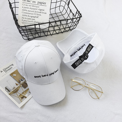 Női baseball sapka napellenzővel és felirattal