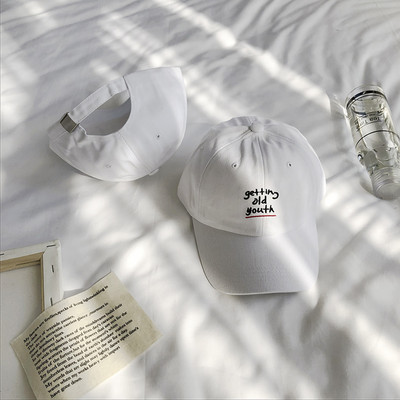 Női baseball sapka napellenzővel és felirattal