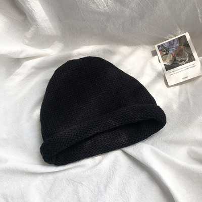 Új modell kötött női sapka - alkalmas télre