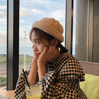 Új modell kötött női sapka - alkalmas télre