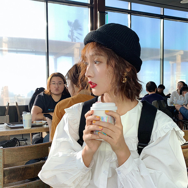 Új modell kötött női sapka - alkalmas télre