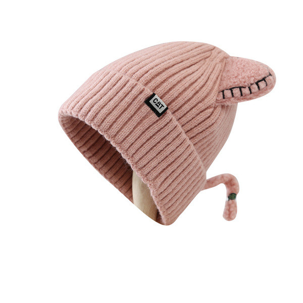 Női téli sapka 3D elemekkel