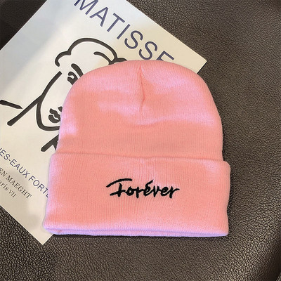 Καθημερινό γυναικείο καπέλο με κεντημένη επιγραφή