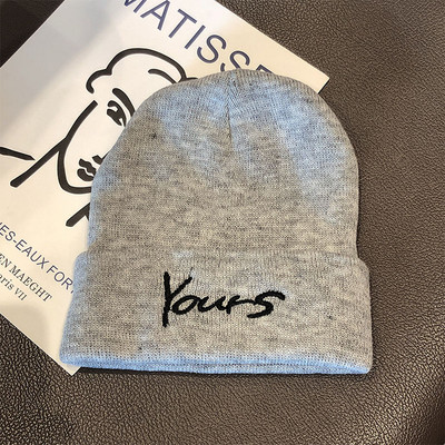 Καθημερινό γυναικείο καπέλο με κεντημένη επιγραφή