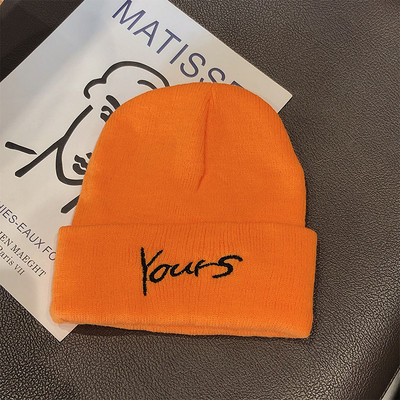 Καθημερινό γυναικείο καπέλο με κεντημένη επιγραφή