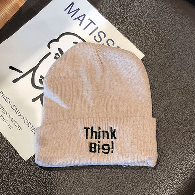 Καθημερινό γυναικείο καπέλο με κεντημένη επιγραφή