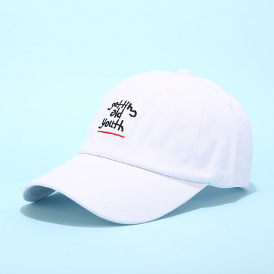 Γυναικείο casual καπέλο με κεντήματα σε διάφορα μοντέλα