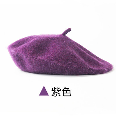 Jesensko-zimska vunena ženska kapa tipa beretka