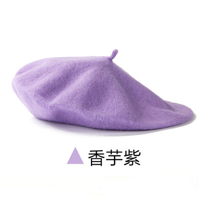 Jesensko-zimska vunena ženska kapa tipa beretka