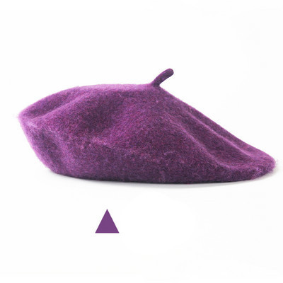 Jesensko-zimska vunena ženska kapa tipa beretka