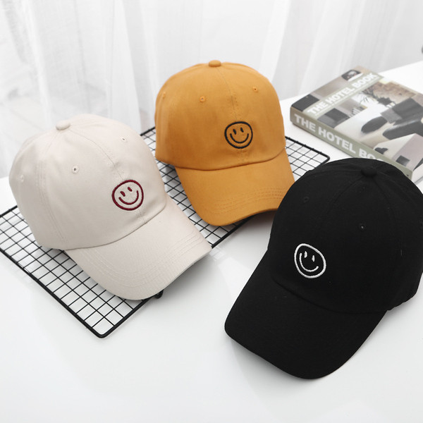 Καπέλο μπέιζμπολ με κεντήματα