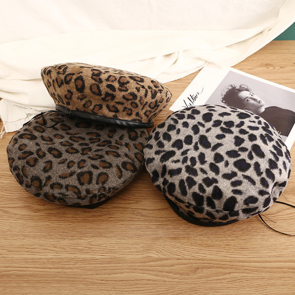 Barett plüss sapka állatmintával