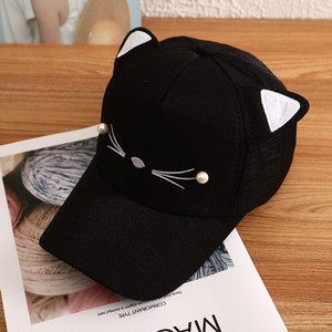 Nyári baseball sapka hímzéssel és 3D elemmel