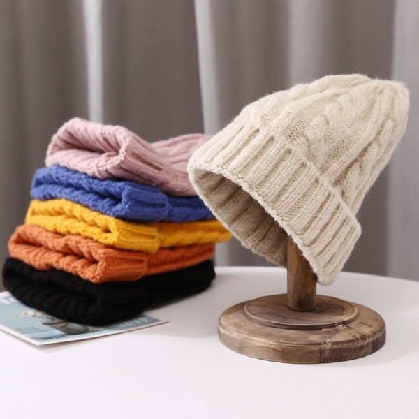 Alkalmi női kötött sapka több színben