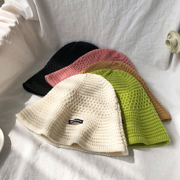 Alkalmi női kötött sapka - horgásztípus