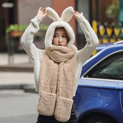 Βελούδινο γυναικείο καπέλο με κασκόλ και τρισδιάστατο στοιχείο