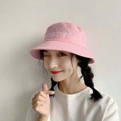 Női alkalmi sapka hímzéssel - idióta típus